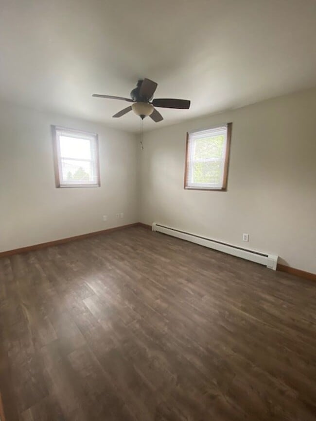 Building Photo - 2068 Terry Ln