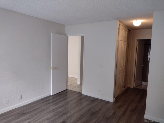 Building Photo - 10730 Aderman Ave