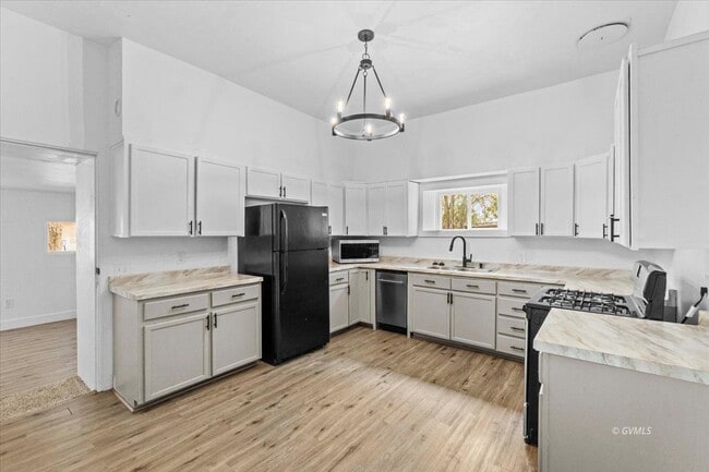 Building Photo - 2595 S Montierth Ln