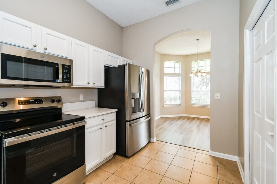 Building Photo - 3949 Leatherwood Dr