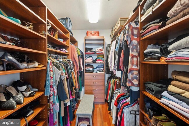 Building Photo - 2101 Market St