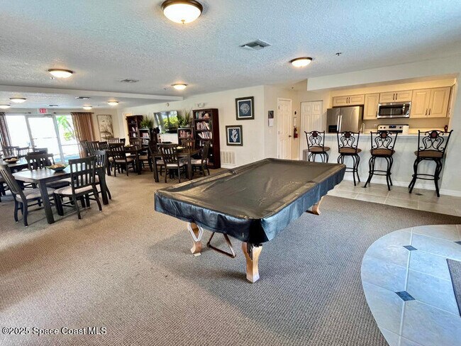 Building Photo - 3740 Ocean Beach Blvd