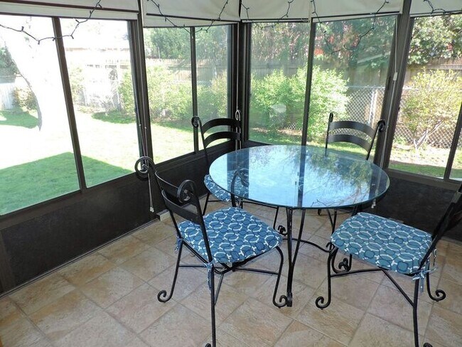 Building Photo - $2,200 | 3 Bedroom, 3 Bathroom House | Pet Friendly* | Available for August 1st, 2026 Move In!