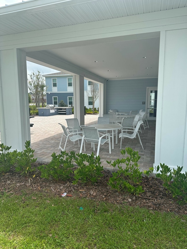 Building Photo - Denton Cove