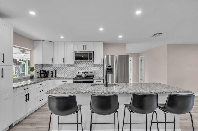 Building Photo - 2544 Carlisle Pl