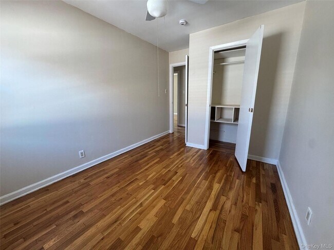 Building Photo - 375 Cochran Pl