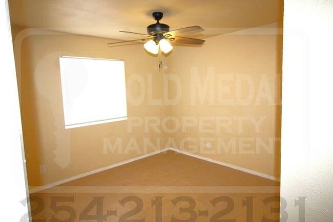 Building Photo - 2002 Sherman Dr