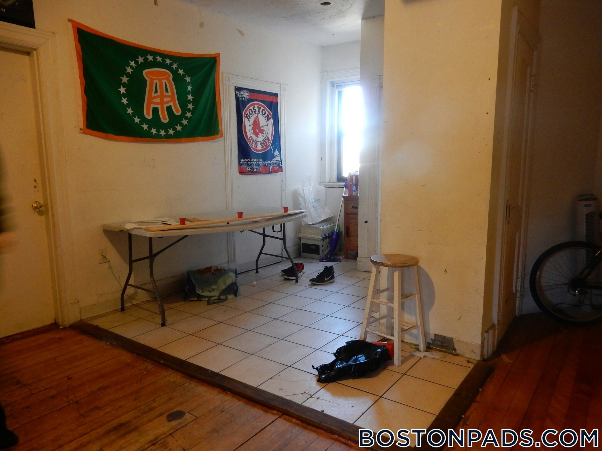 Building Photo - 18 Glenville Ave