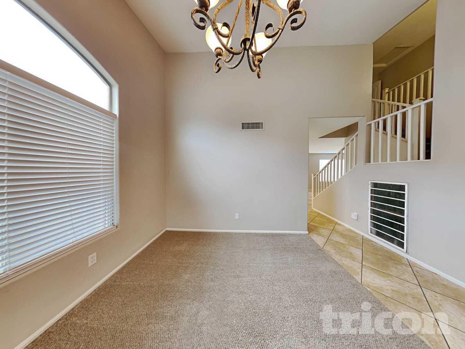 Building Photo - 8738 W Golden Ln