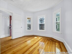 Building Photo - 59 Hawthorne St