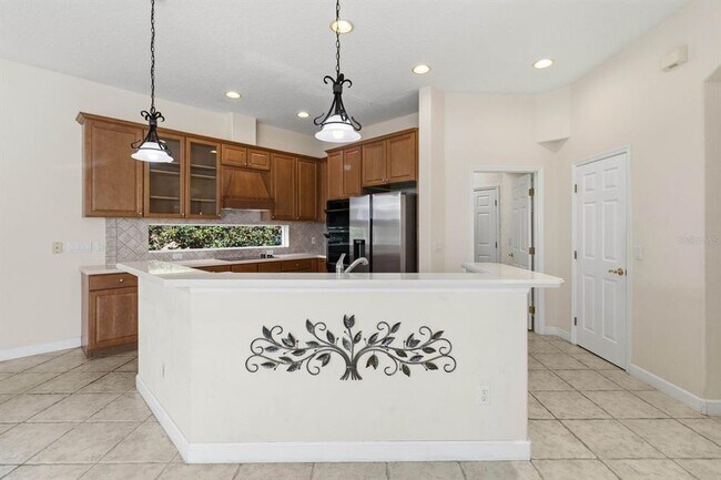 Building Photo - 8310 Tivoli Dr