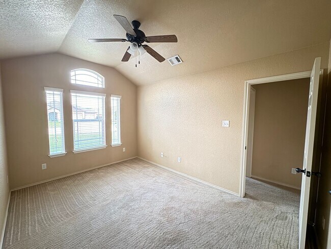 Building Photo - 3100 Rockwall Dr