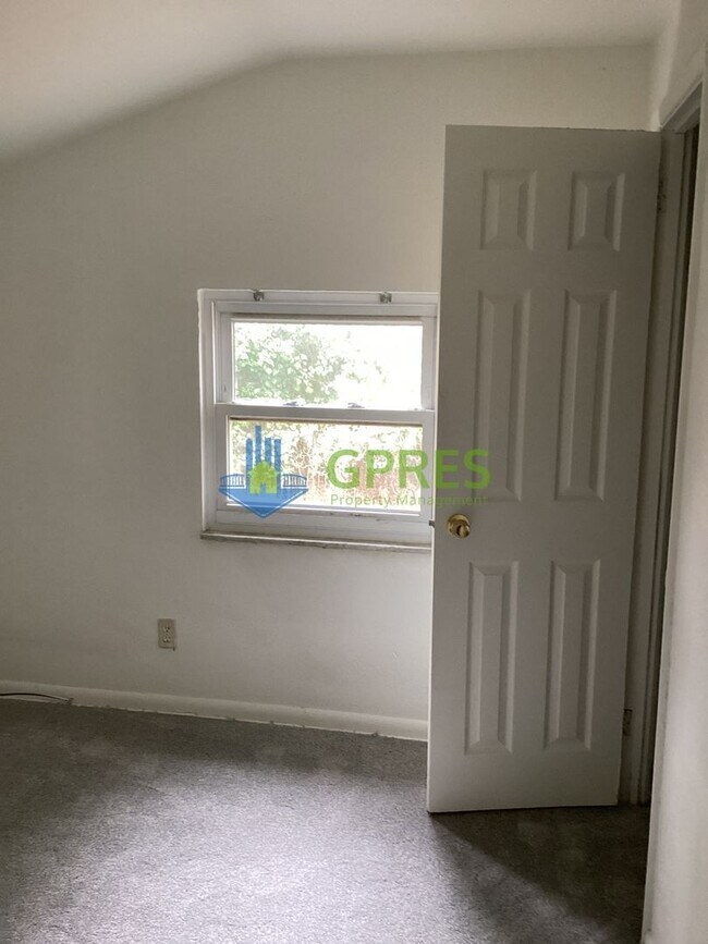 Building Photo - 9210-9212 Florida Ave.