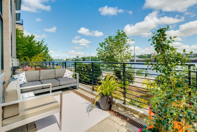 Building Photo - Waterfront Living at the Riverscape Townhomes