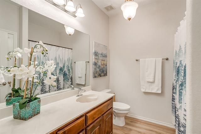 Building Photo - 2420 Priscella Dr