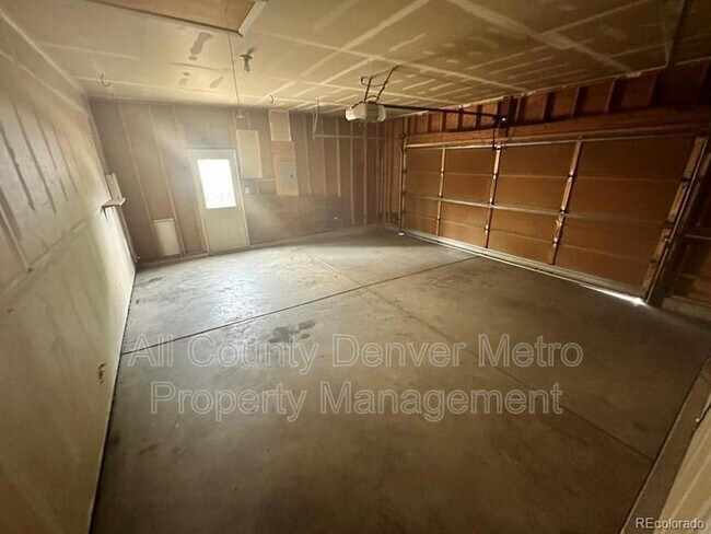 Building Photo - 1427 McIntosh Ave