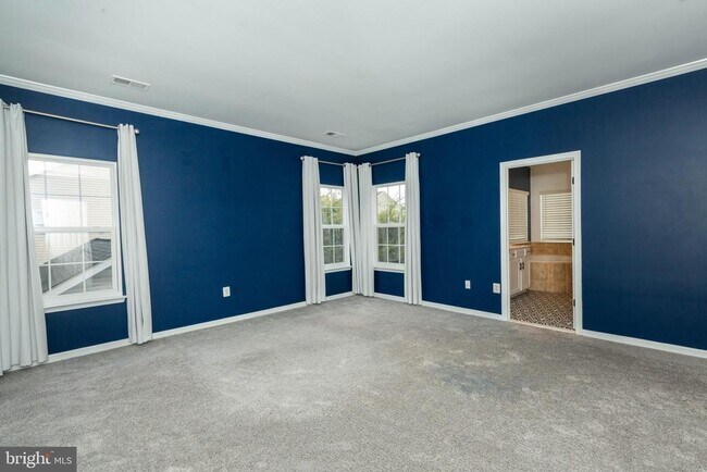 Building Photo - 249 Lord Fairfax St