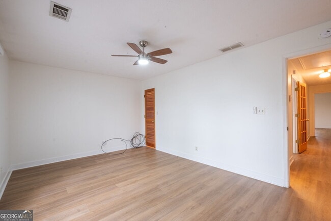 Building Photo - 2688 Benton Dr