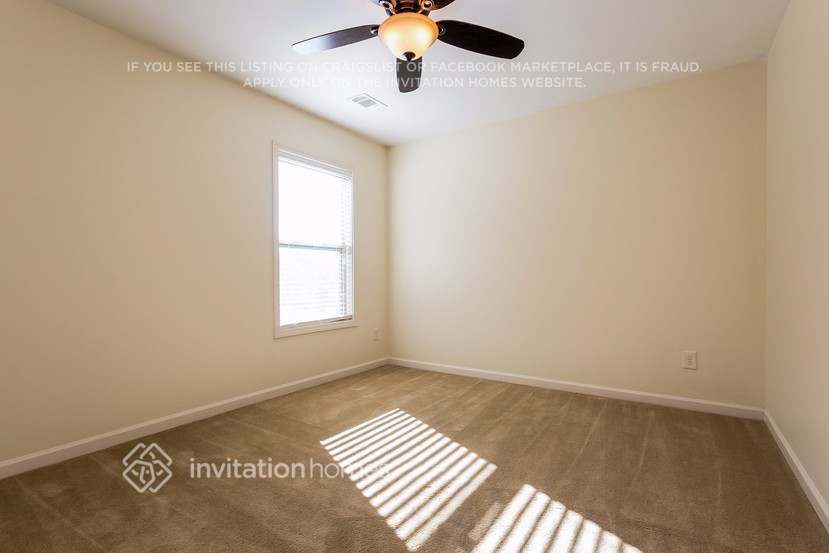 Building Photo - 1326 Blue Sail Ave