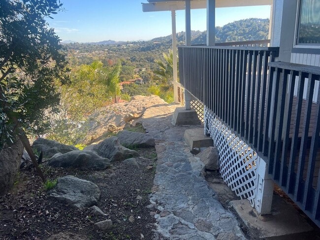 Building Photo - Newly Upgraded 3 Bedroom Home with Stunning Views - Your Oasis in Escondido!