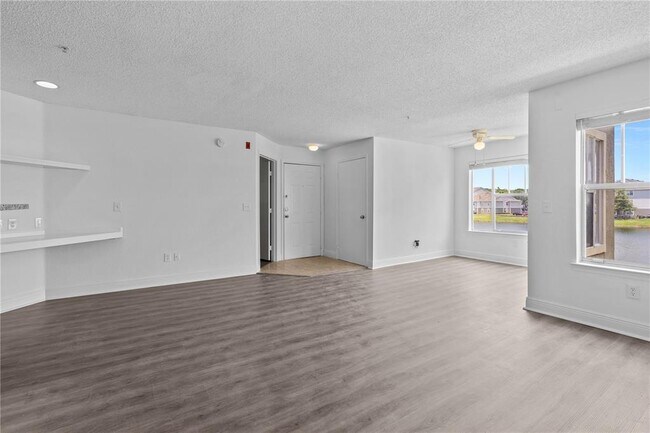 Building Photo - 2214 Grand Cayman Ct