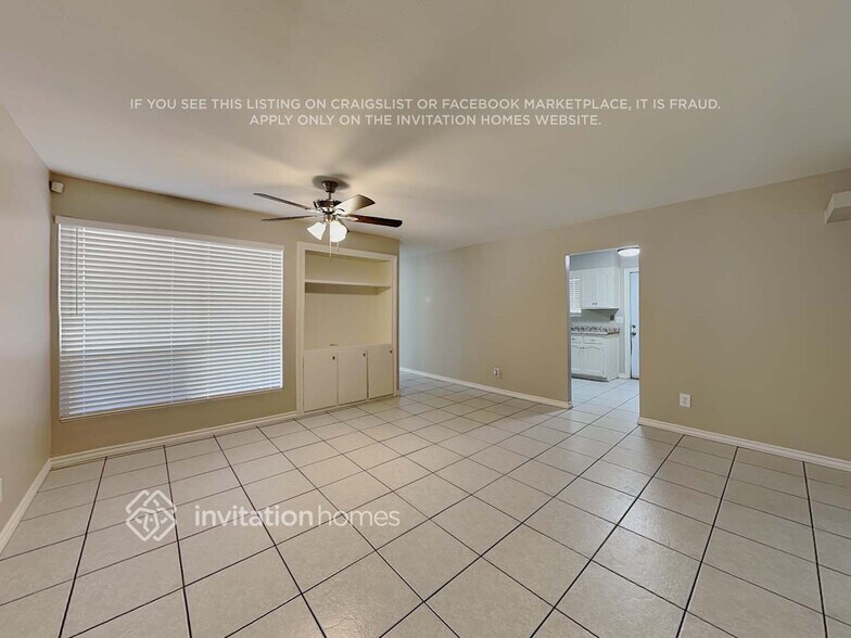 Building Photo - 3401 W Belmont Ave