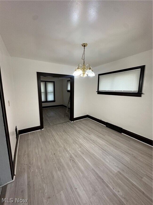 Building Photo - 1286 E 152nd St