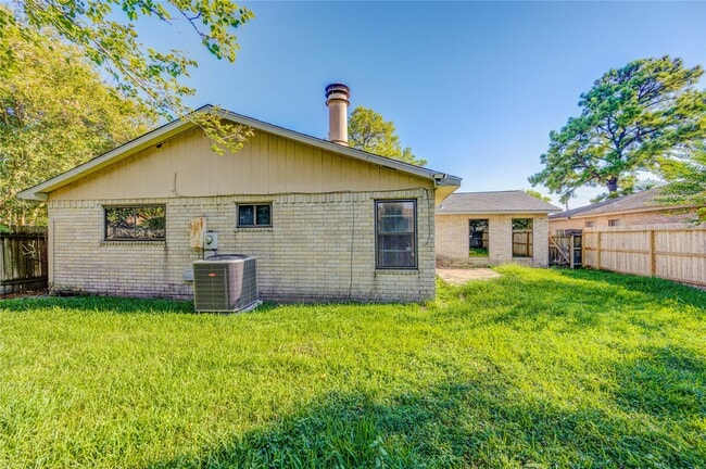 Building Photo - 1510 Chestnut Tree Ln