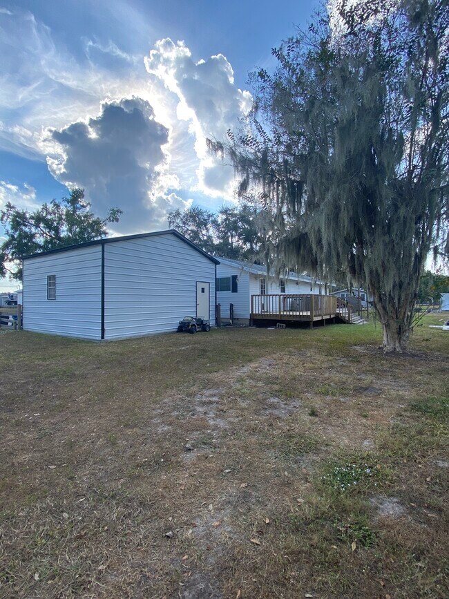 Building Photo - 12120 71st St E