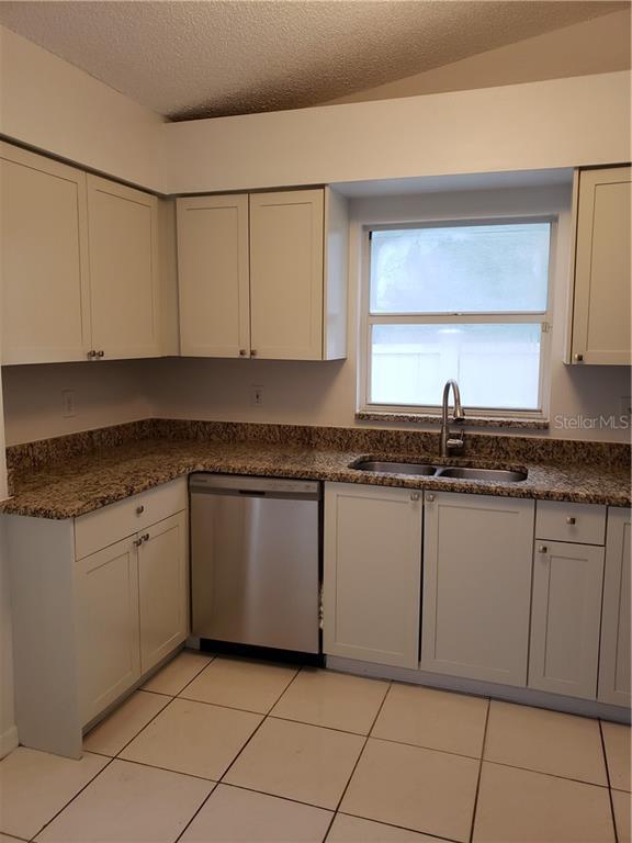 Building Photo - 10033 Cedar Dune Dr