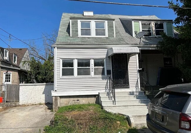 Building Photo - 3 Bed, 1 Bath