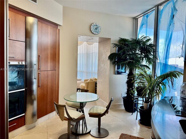 Building Photo - 18101 Collins Ave