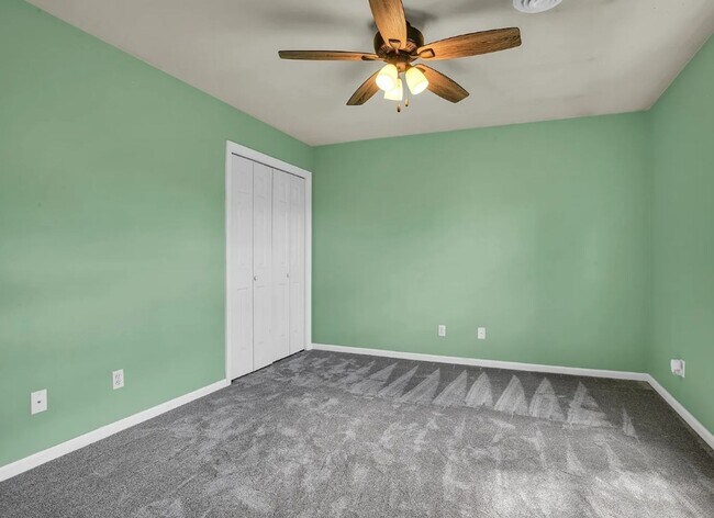 Building Photo - 709 Indigo Dr