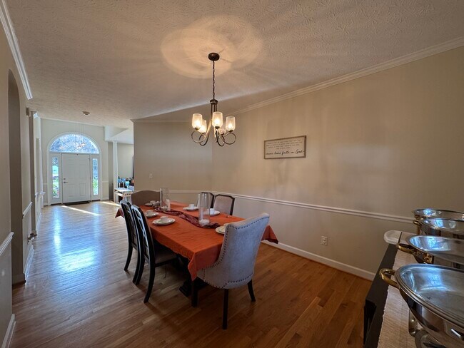 Building Photo - 329 Woodbrook Run