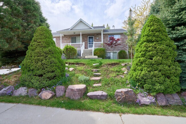 Primary Photo - 850 E 550 S