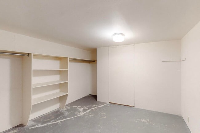 Building Photo - Charming 3 bedroom, 2 bath home in Central El Paso! Special No admin fee, $29 application fee!