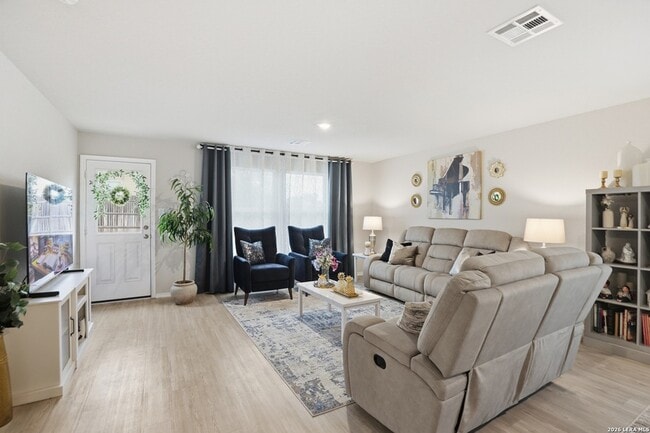 Building Photo - 14905 Dorset Wheel