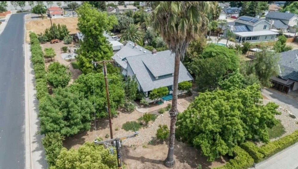 Building Photo - 867 Palo Alto Ave