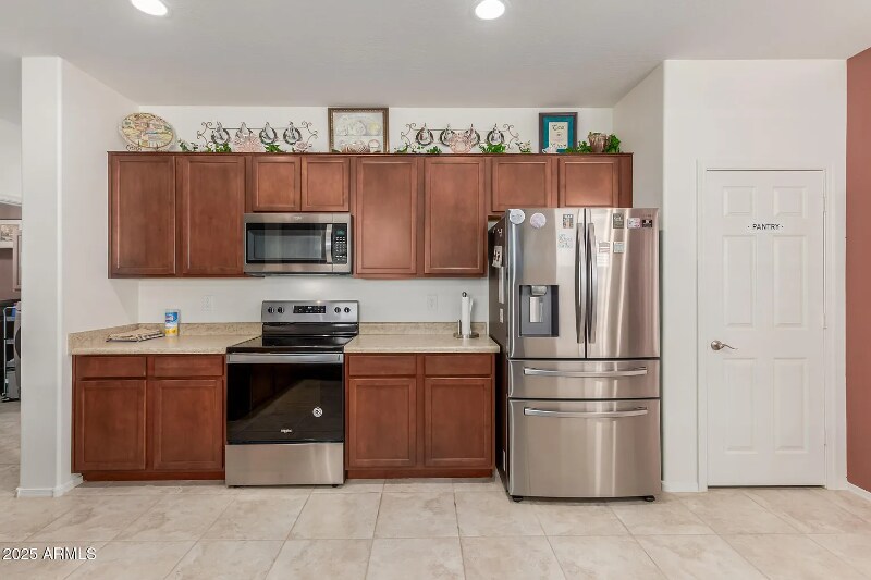 Building Photo - 7224 W Puget Ave