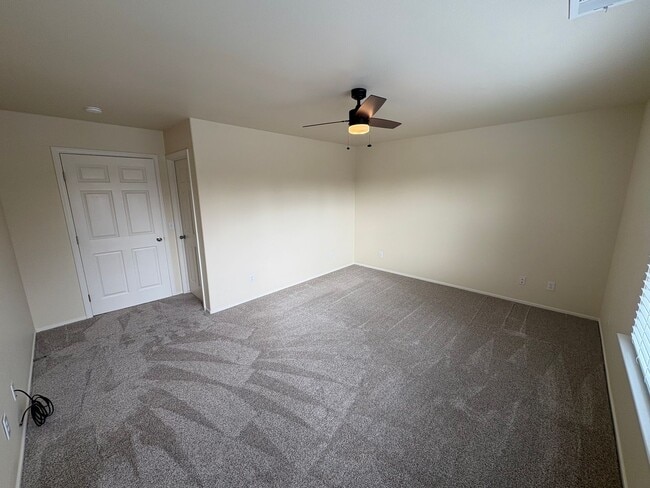 Building Photo - PRIVATE SHOWING ONLY! Immaculate 2 Story Home for Rent in Exeter!