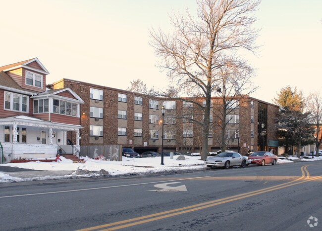 Primary Photo - Bally Apartments