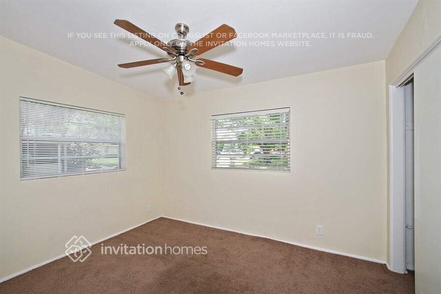 Building Photo - 717 Baywood Dr
