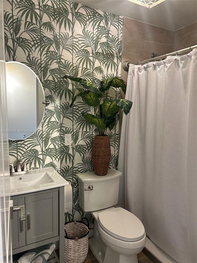 Building Photo - 826 Bonito Ln