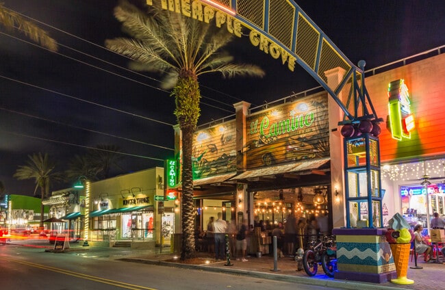 Building Photo - 250 NE 3rd Ave