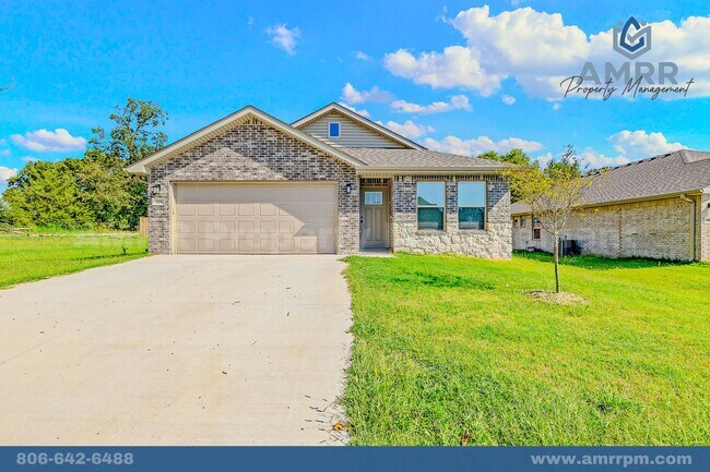 Building Photo - Charming 4-Bedroom Home – Space, Style, an...