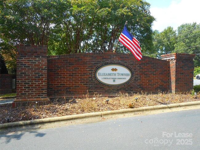 Building Photo - 9710 Elizabeth Townes Ln