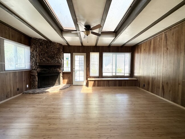Building Photo - Charming Single-Story Home in Fair Oaks!