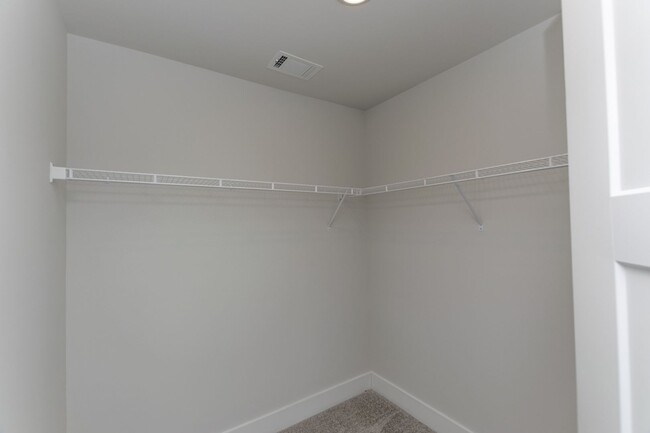 Building Photo - Monte Vista Townhomes