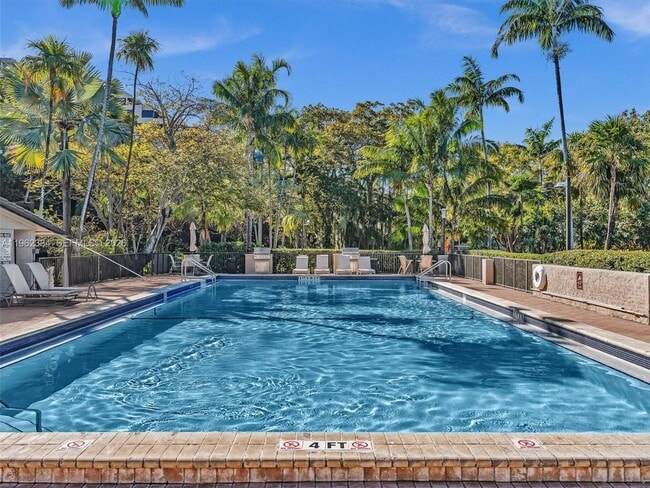 Building Photo - 101 Crandon Blvd