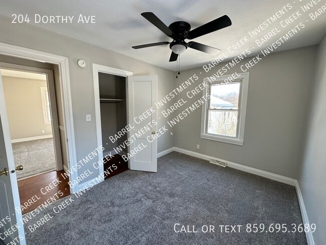 Building Photo - 204 Dorothy Ave